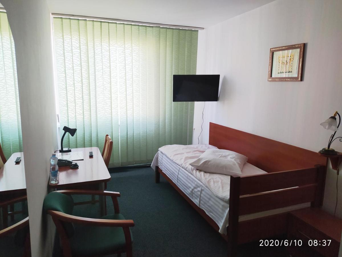 Hotel Konin Konin  Exterior photo